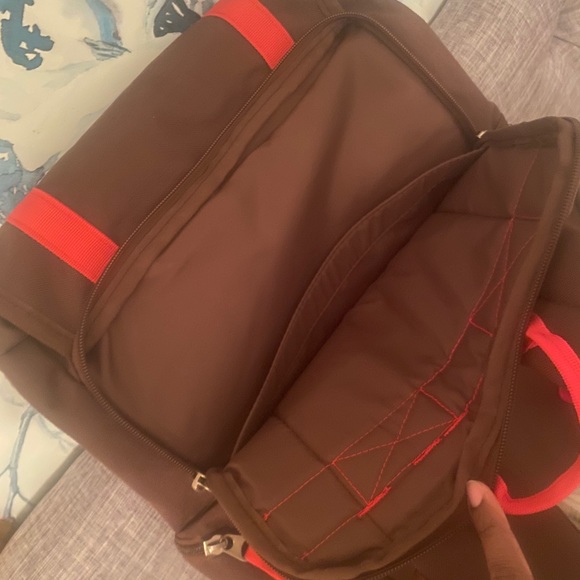 High Sierra back pack - Picture 4 of 6